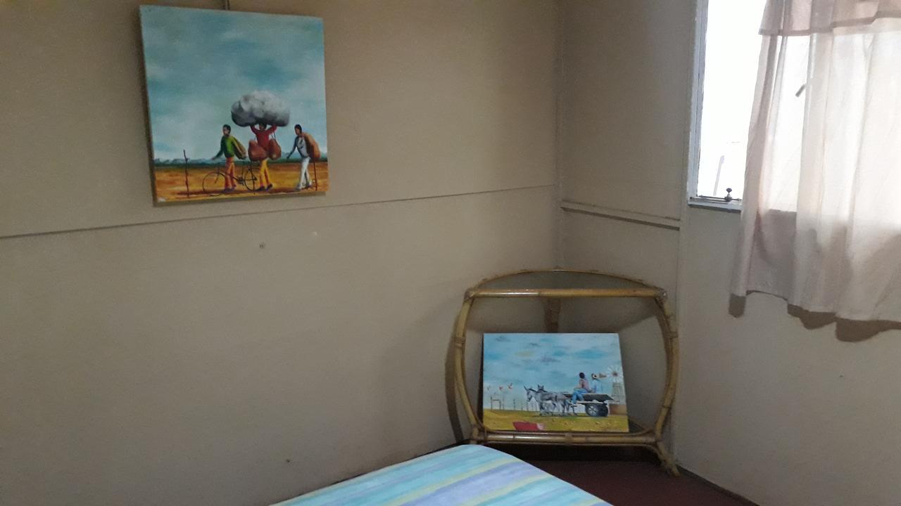 Paljas Backpackers Hotel Potchefstroom Exterior photo